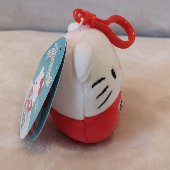 Squishmallow clip Hello Kitty drinking bubble tea - Picture 4 of 6